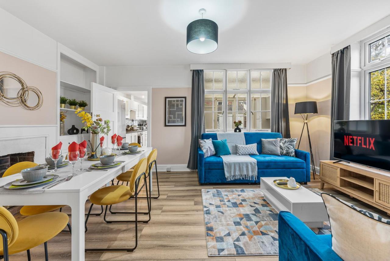 فيلا Stunning 4-Bed - Garden - Sleeps 14 بريستول المظهر الخارجي الصورة